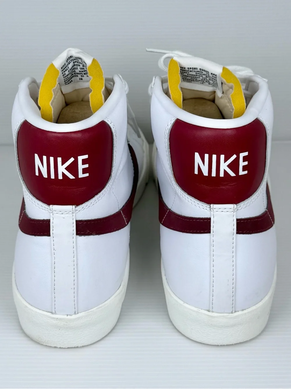 Nike Blazer Mid ‘77 Vintage White Team Red Sneakers Men’s 11.5 BQ6806-111